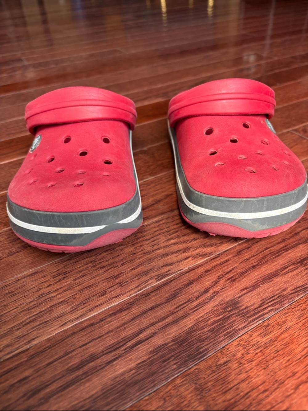 CROCS Kids Red Classic Clog with Heel Strap - Picture 5 of 11
